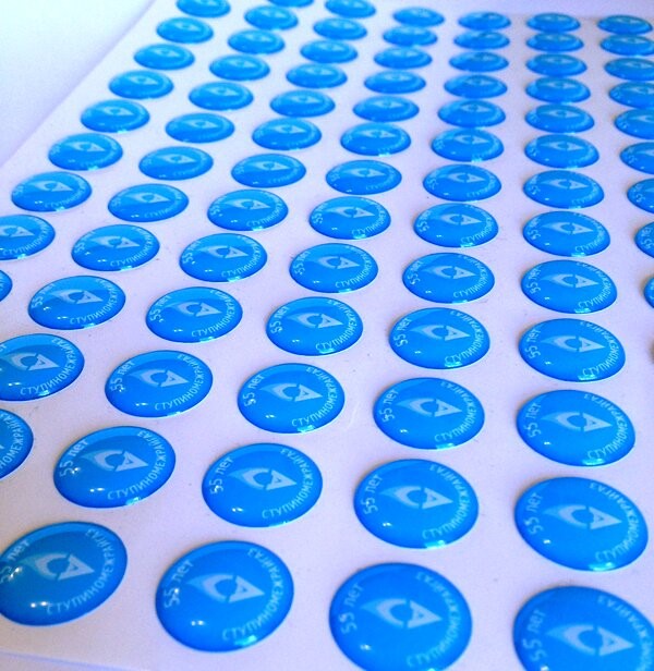 Печать фигурных наклеек