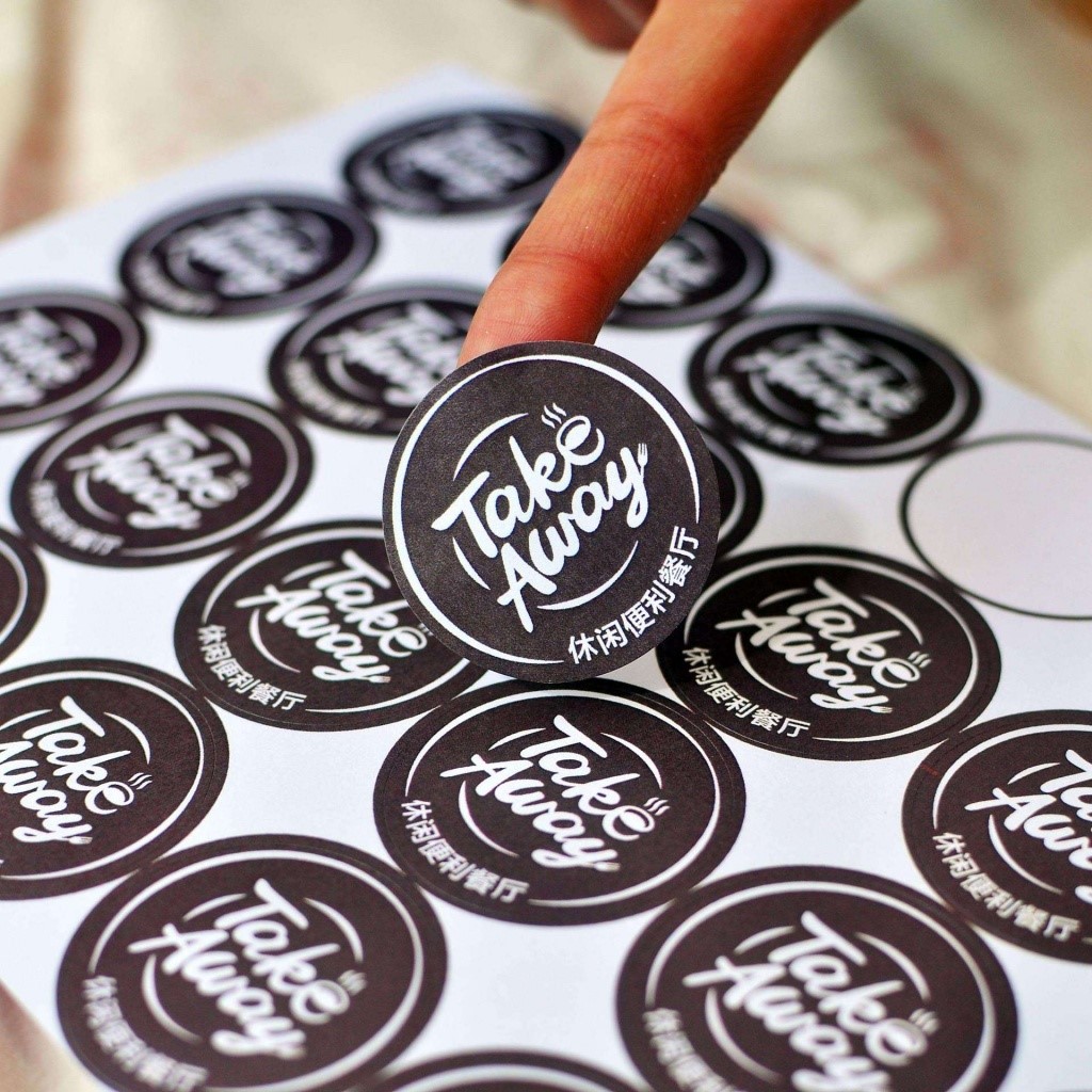 Печать круглых наклеек