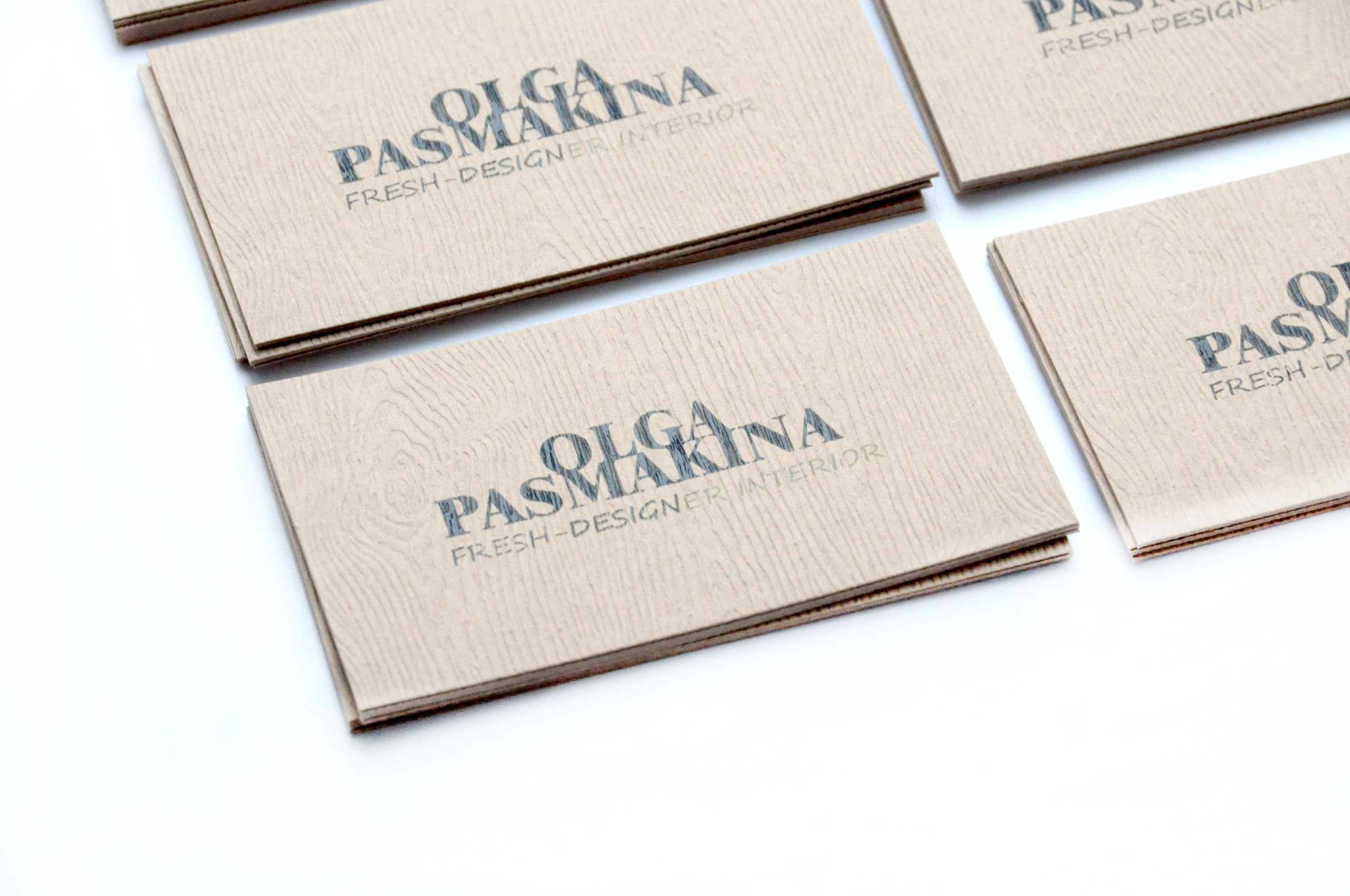 Визитки на дизайнерской бумаге