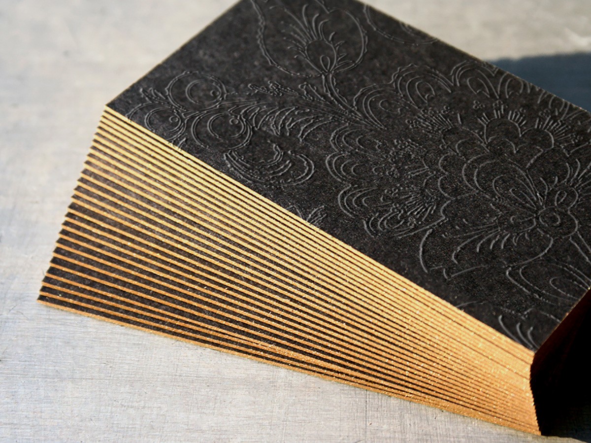 Визитки на дизайнерской бумаге