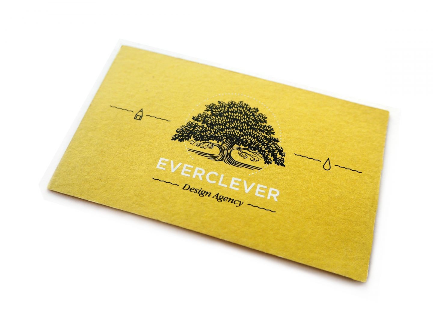 Визитки на дизайнерской бумаге