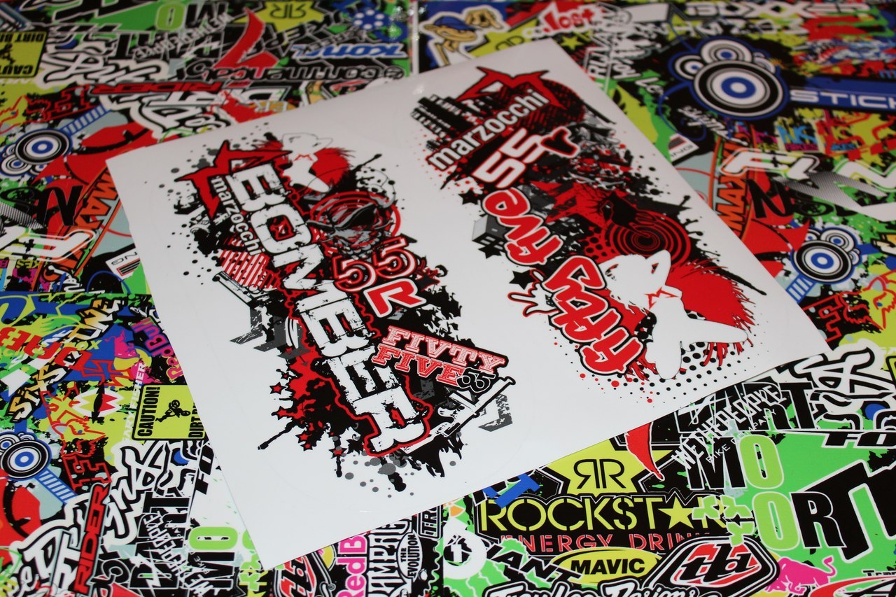 Изготовление виниловых стикеров