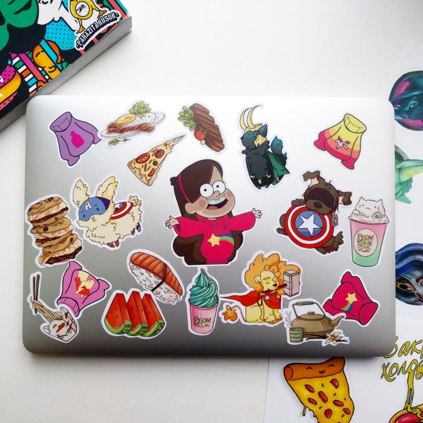 Печать наклеек и стикеров на ноутбук