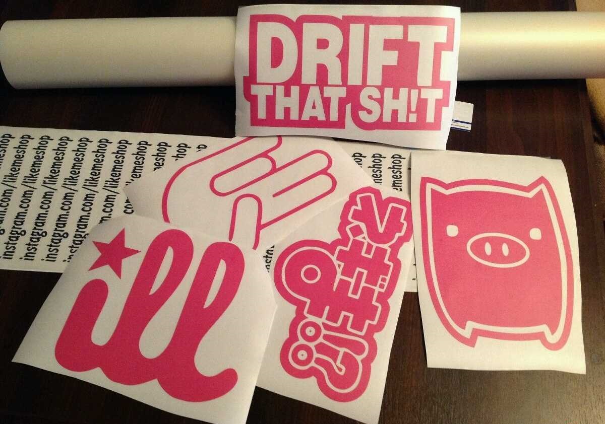 Плоттерная резка наклеек любой формы