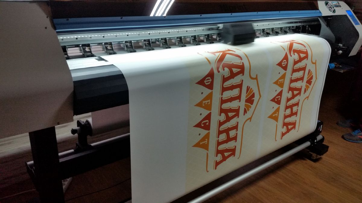 Интерьерная печать на ПВХ