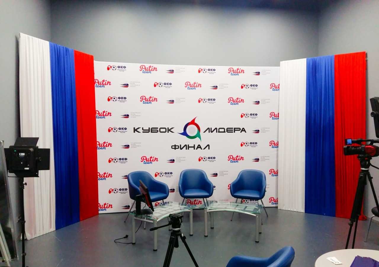 Изготовление brand wall для бизнеса