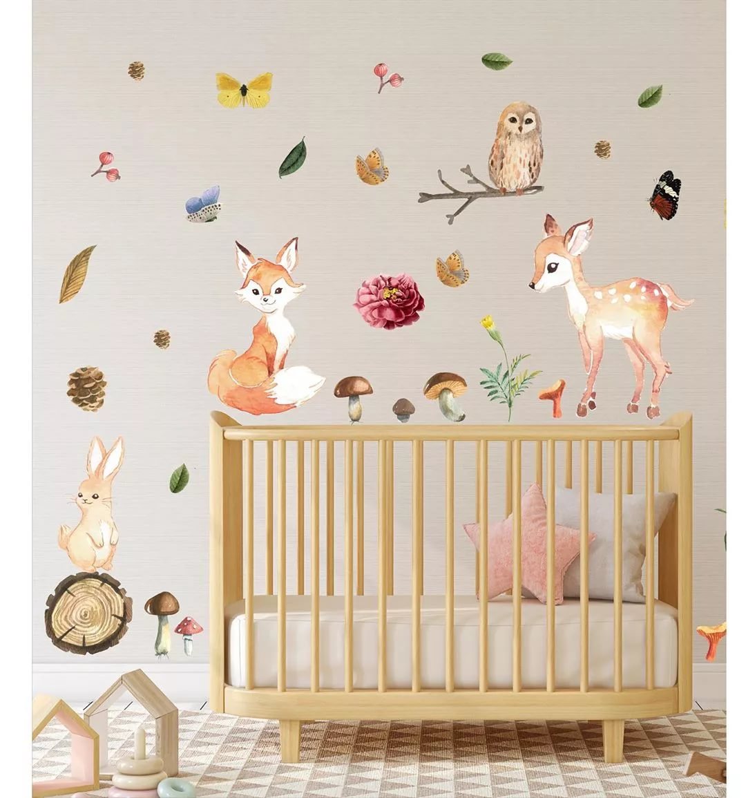 Печать интерьерных наклеек