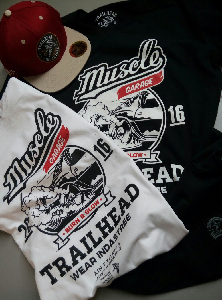 Печать наклеек на футболки