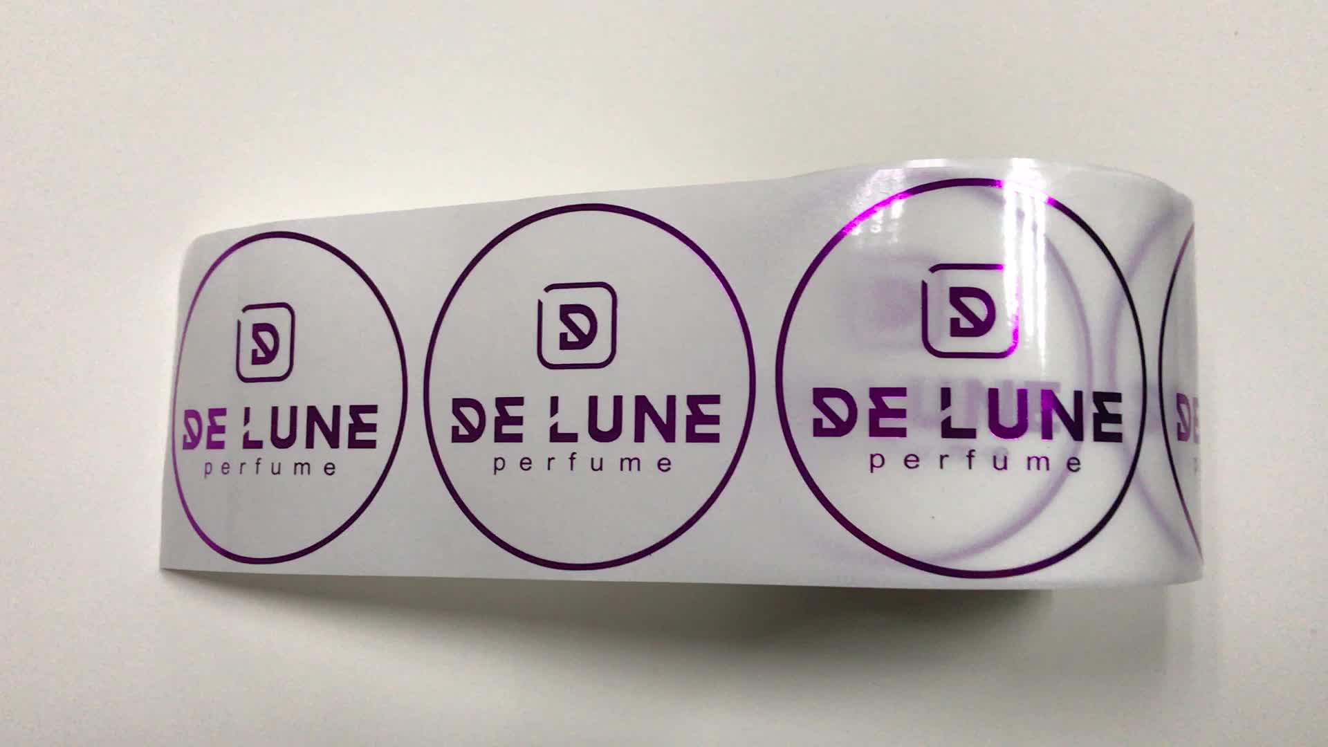 Печать глянцевых наклеек