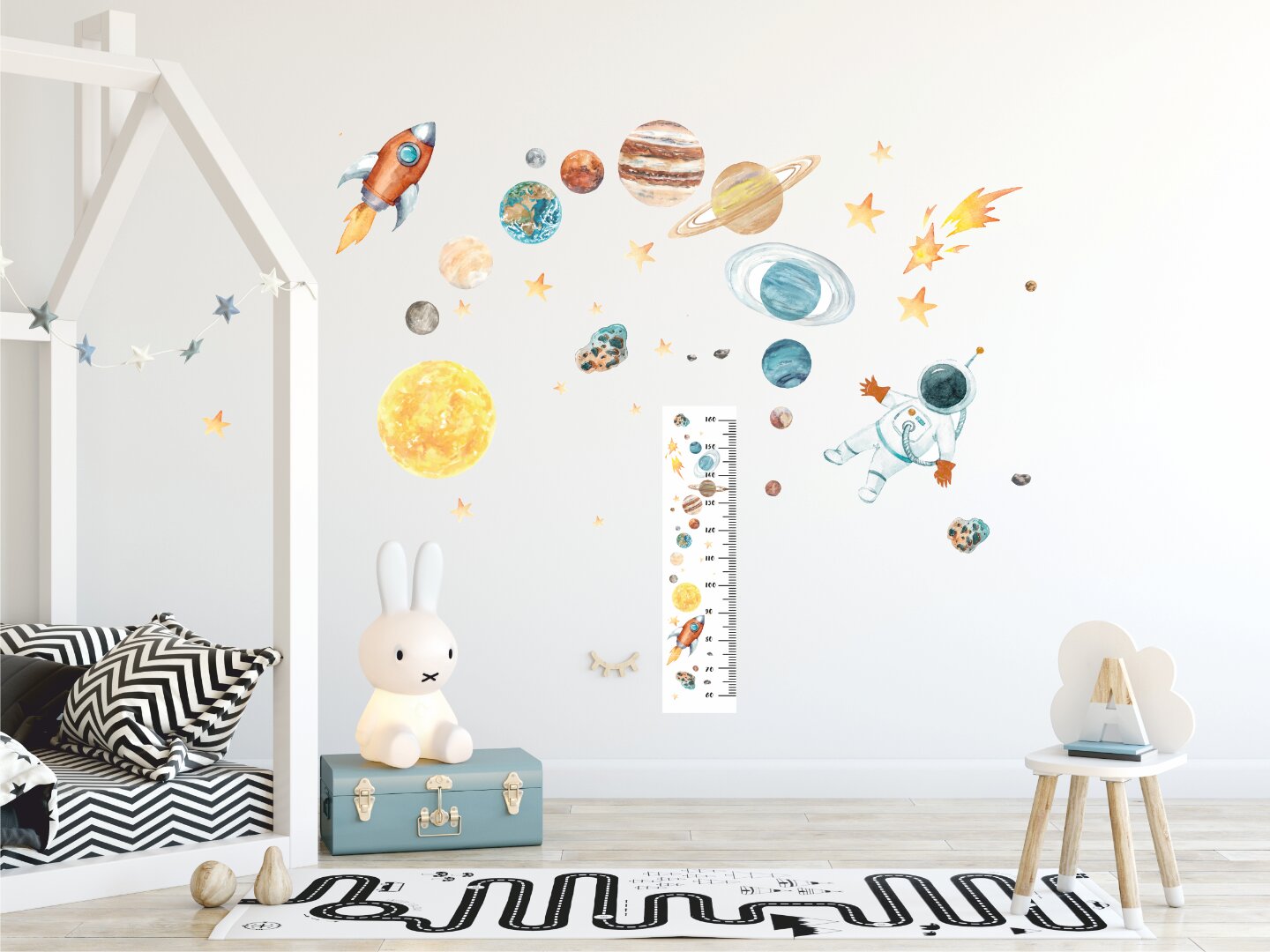 Печать интерьерных наклеек космос