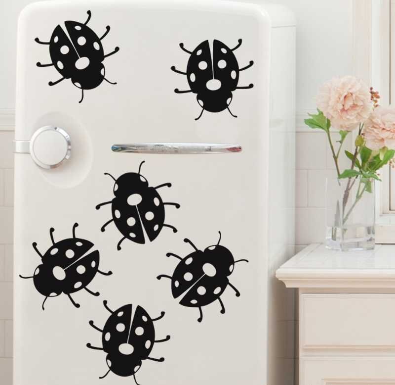 Печать интерьерных наклеек на мебель