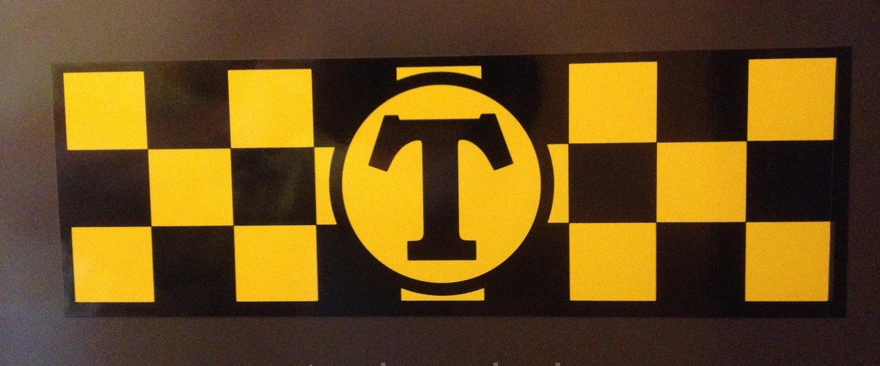 Печать магнитных наклеек