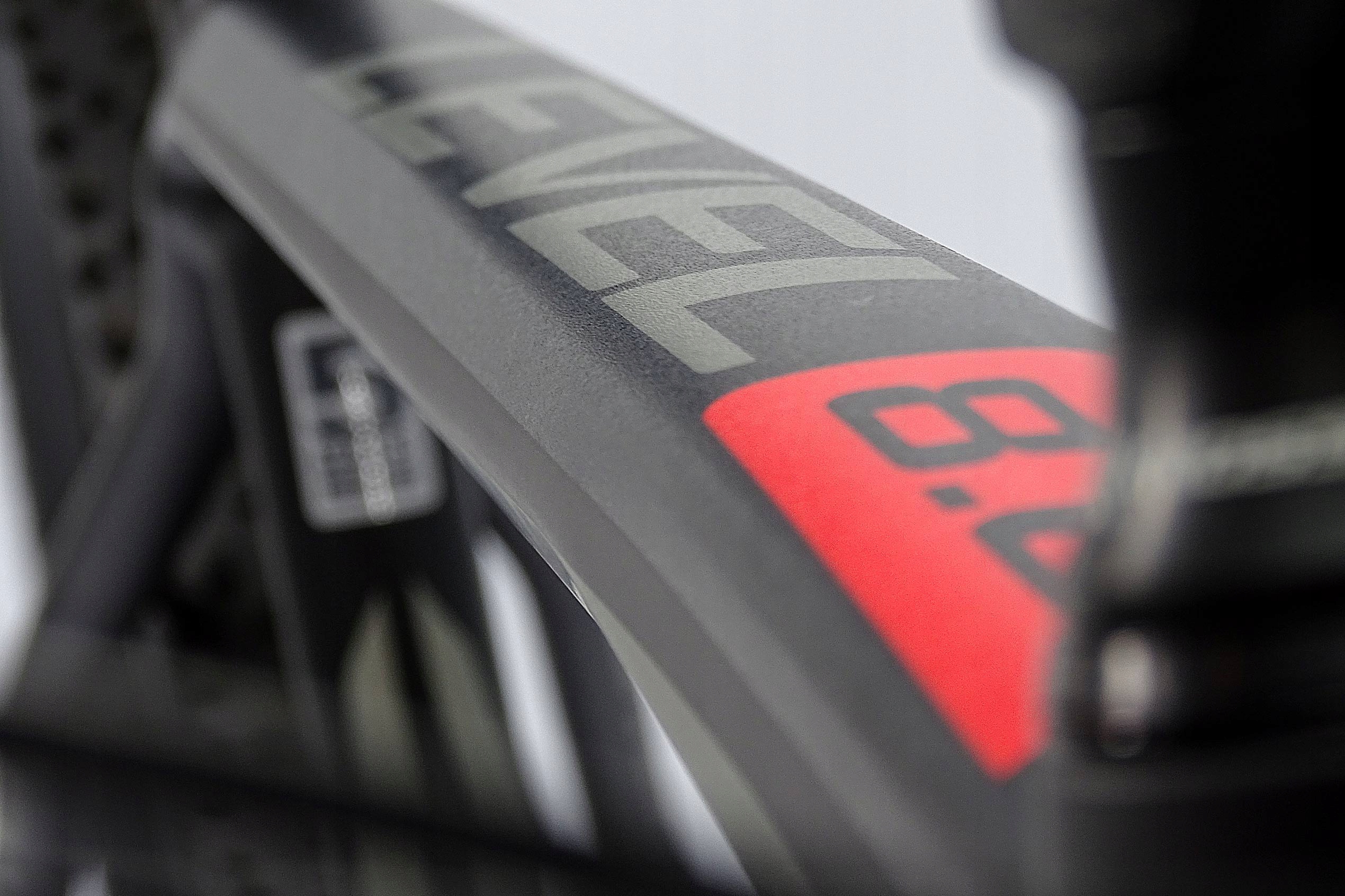 Печать матовых наклеек