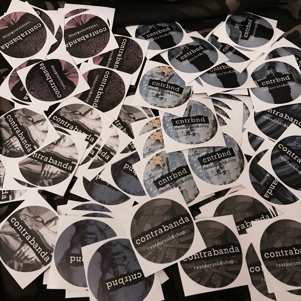 Печать матовых наклеек