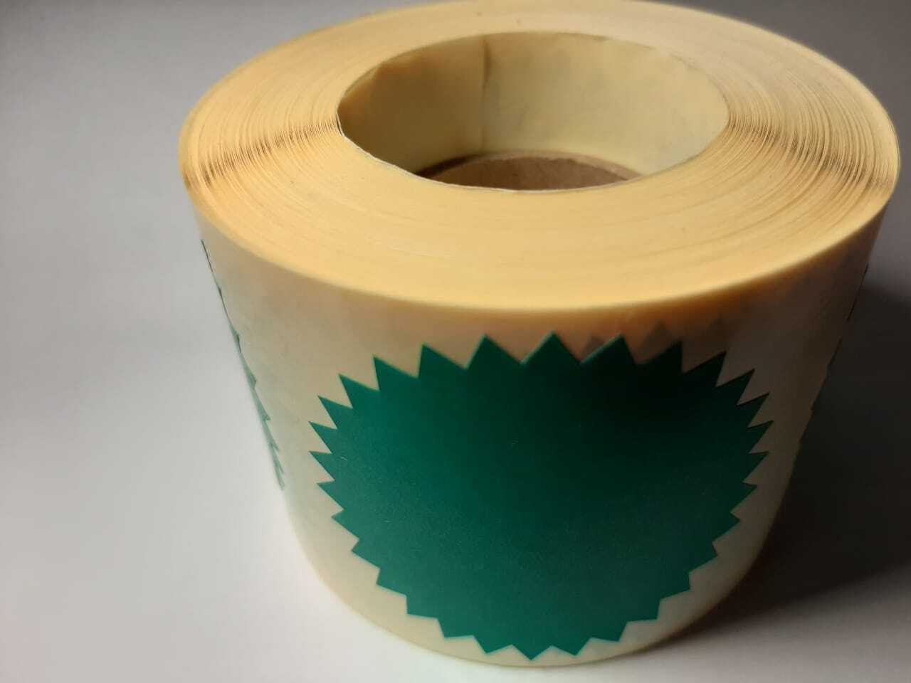 Печать матовых наклеек