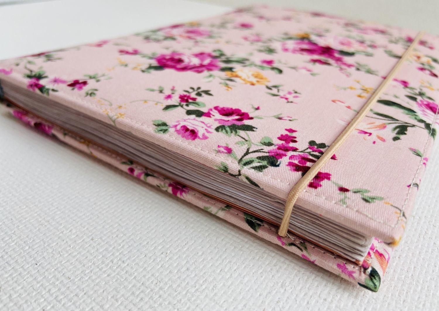 Печать блокнотов в твердом переплете