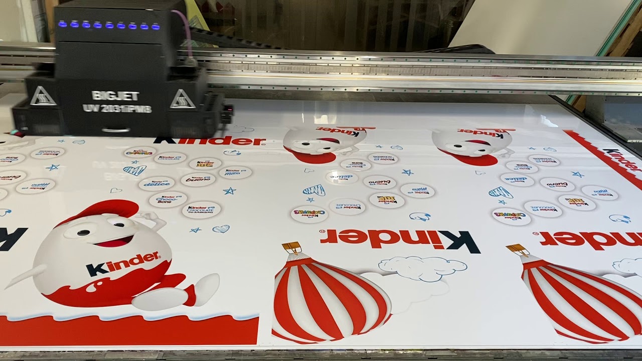 Печать наклеек большого формата