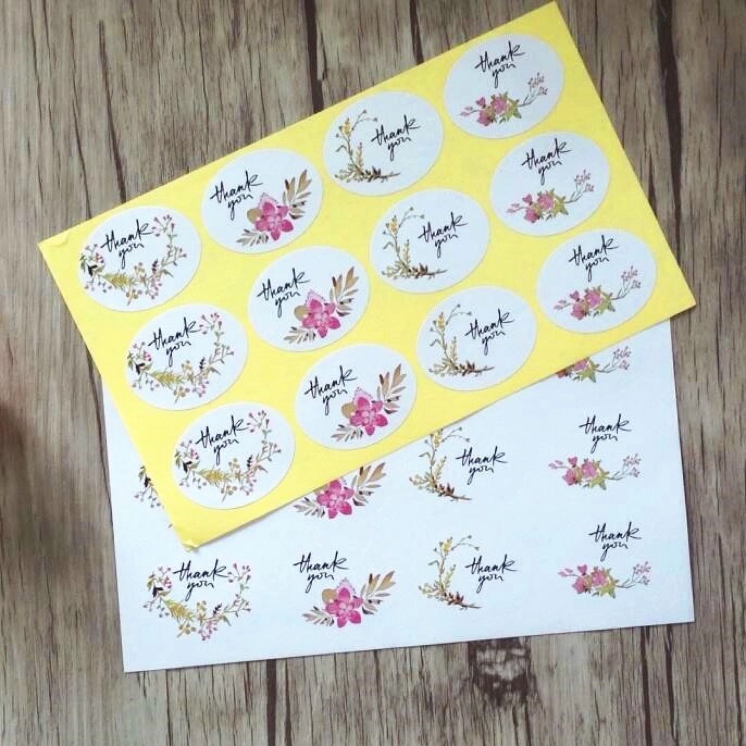 Печать наклеек на подарки