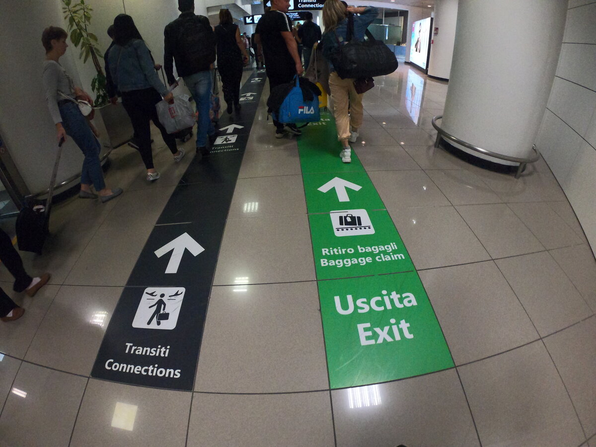 Печать рекламных наклеек