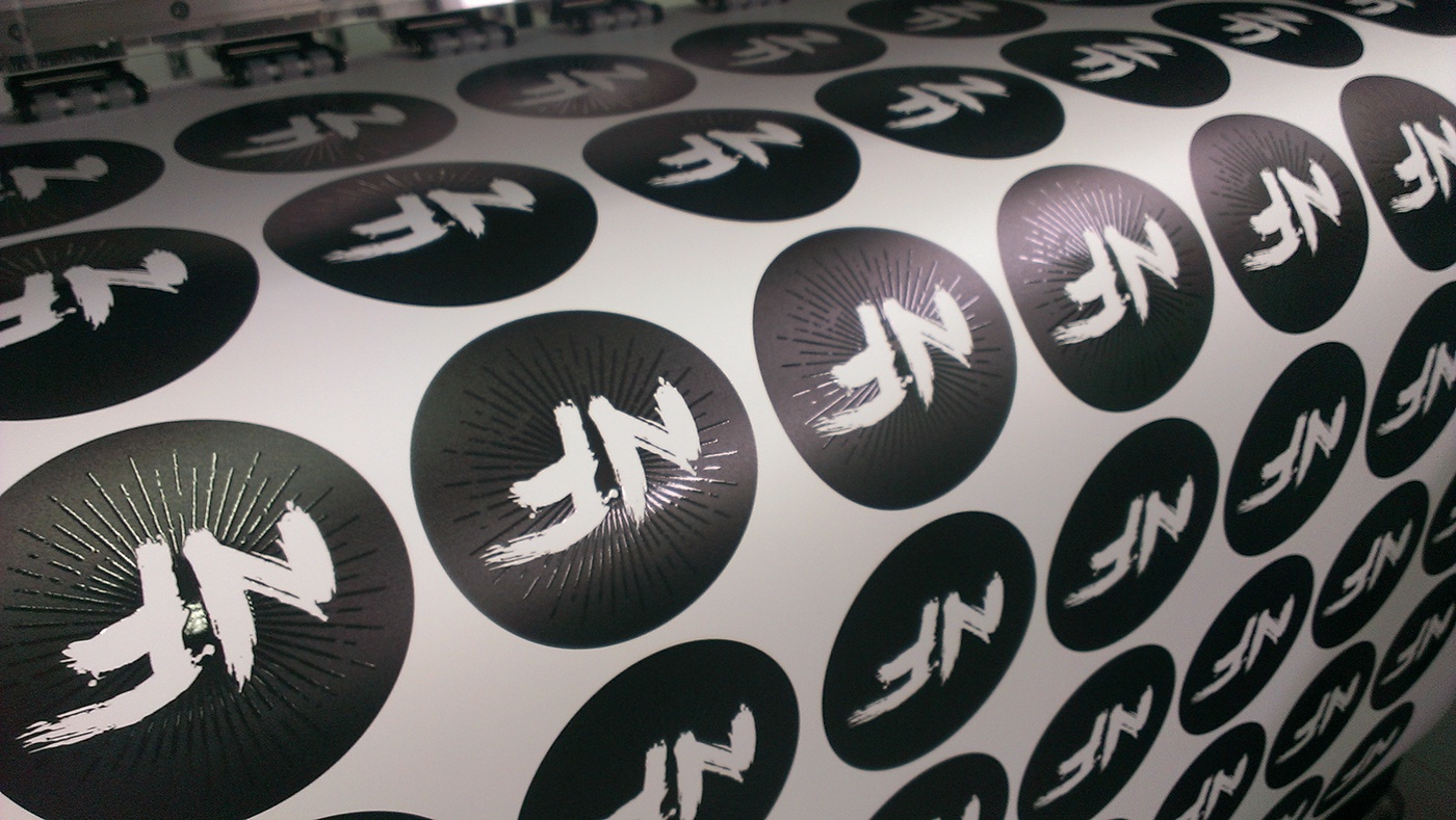 УФ печать наклеек