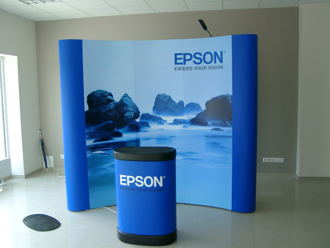 Изготовление Pop Up стендов