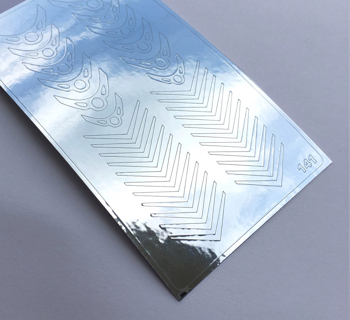 Металлизированные наклейки