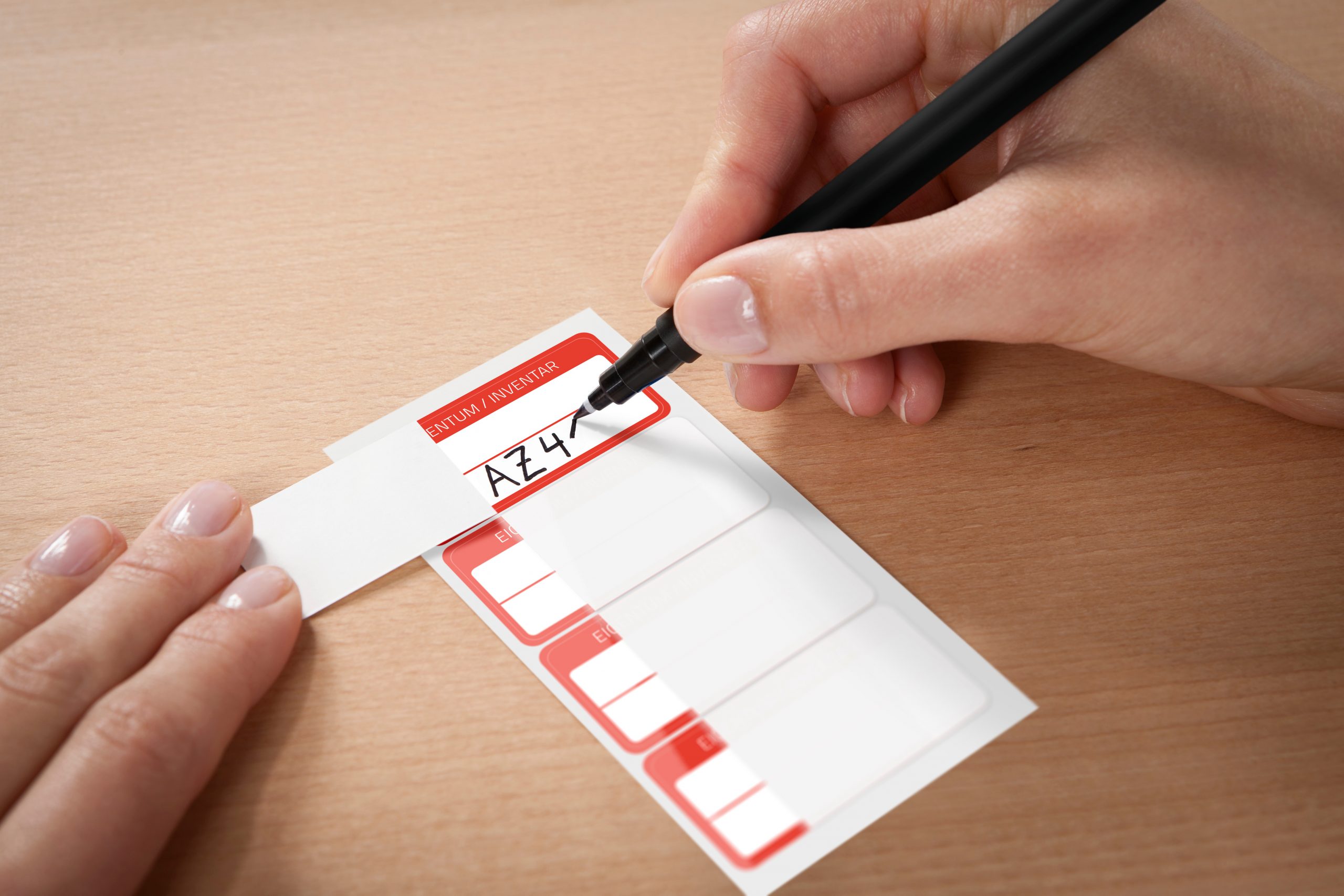 Самоламинирующиеся наклейки