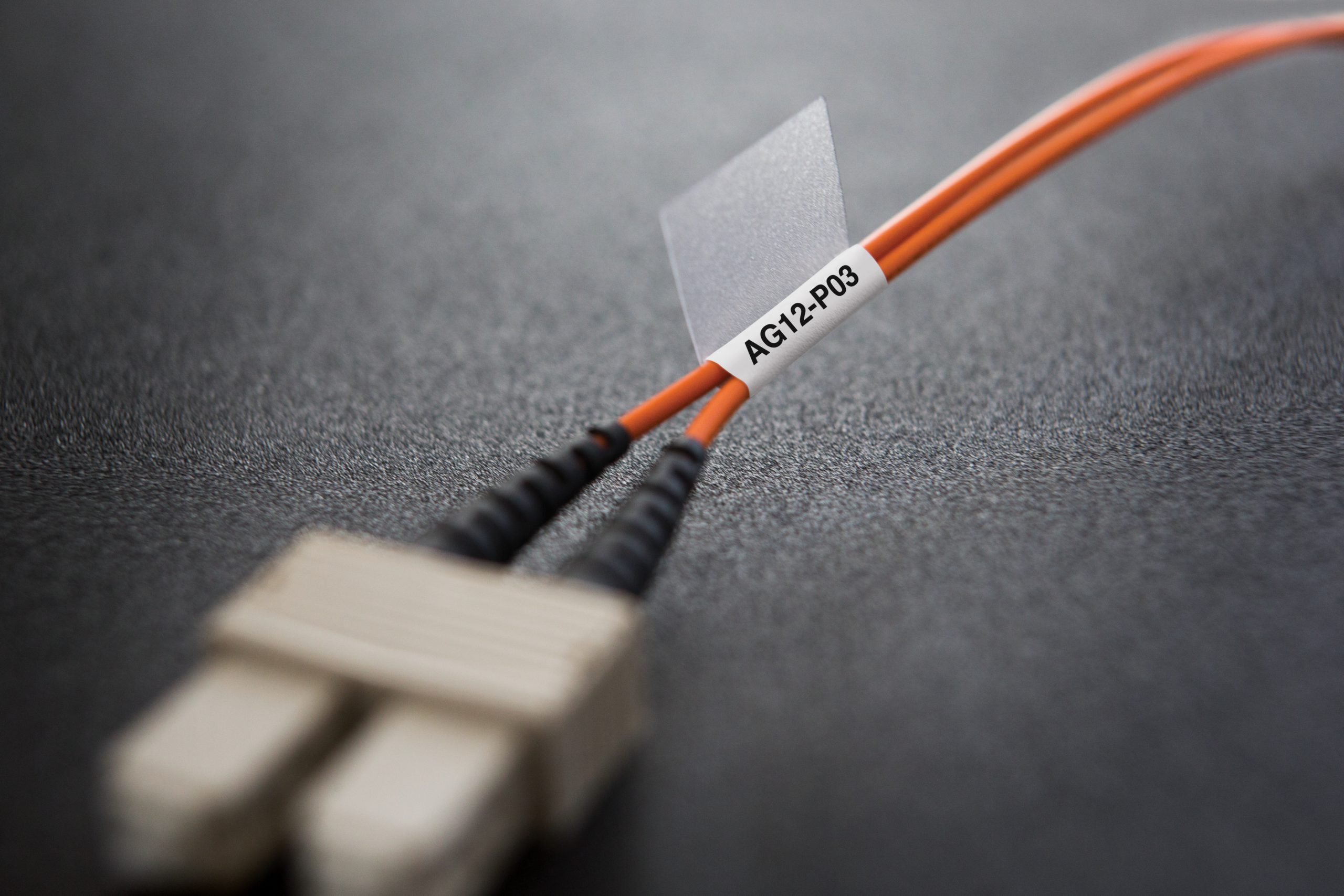 Самоламинирующиеся наклейки