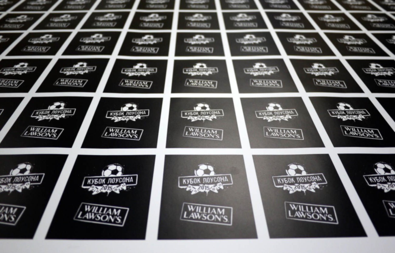 Печать наклеек на заказ