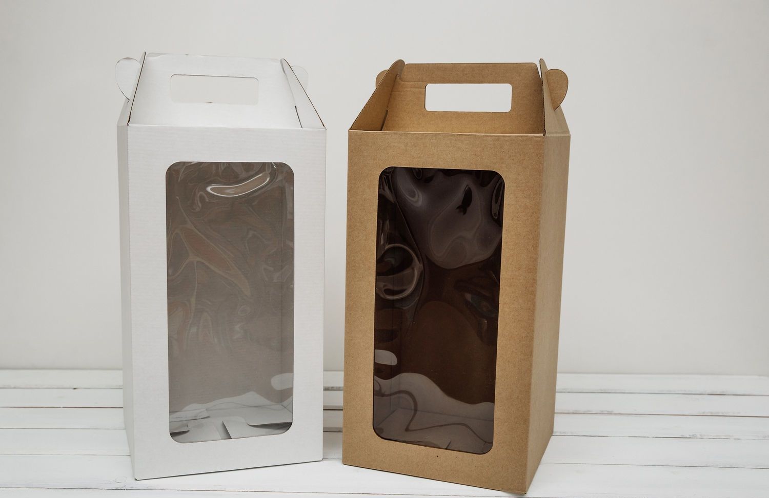 Картонная упаковка для кукол