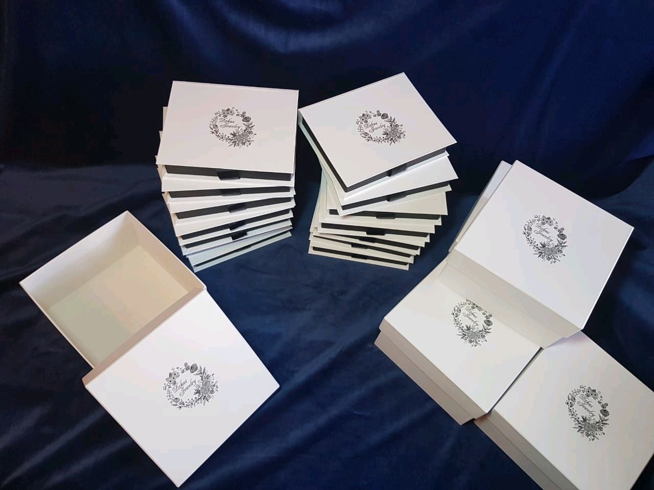 Коробки для бижутерии