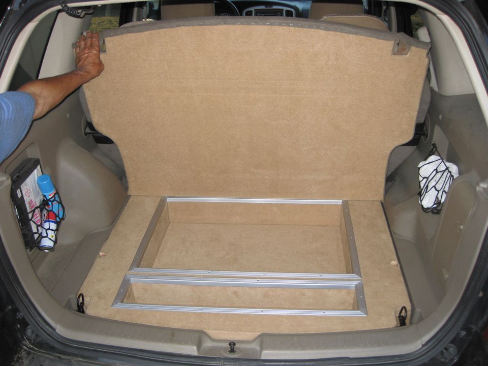 Упаковка для багажника из картона