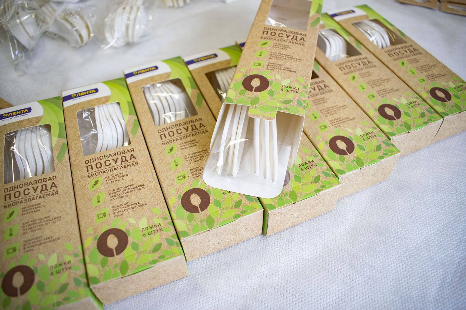 Упаковка для столовых приборов из картона
