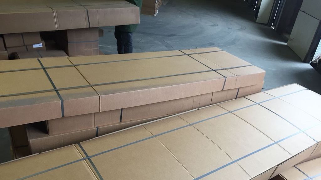 Картонные коробки для дверных полотен