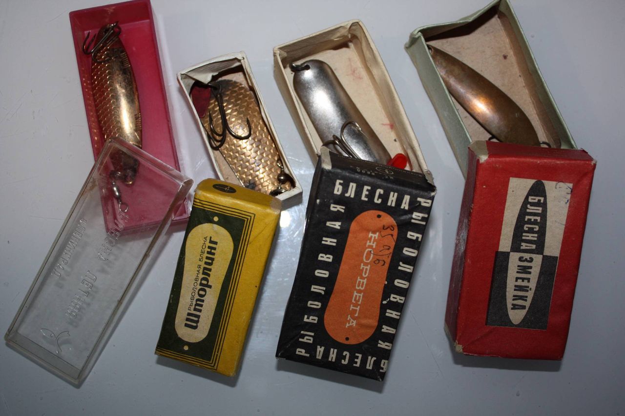 Картонные коробки для рыболовных принадлежностей