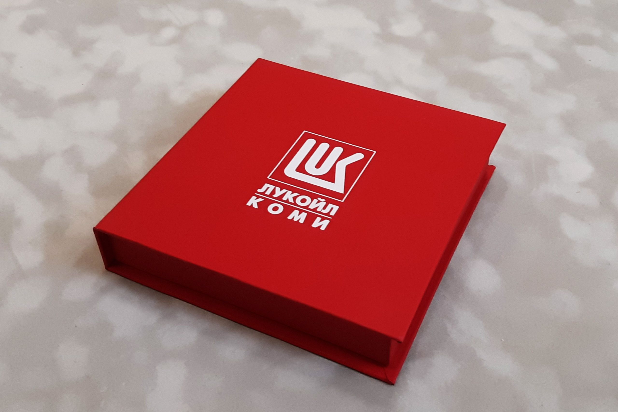 Картонные коробки с логотипом