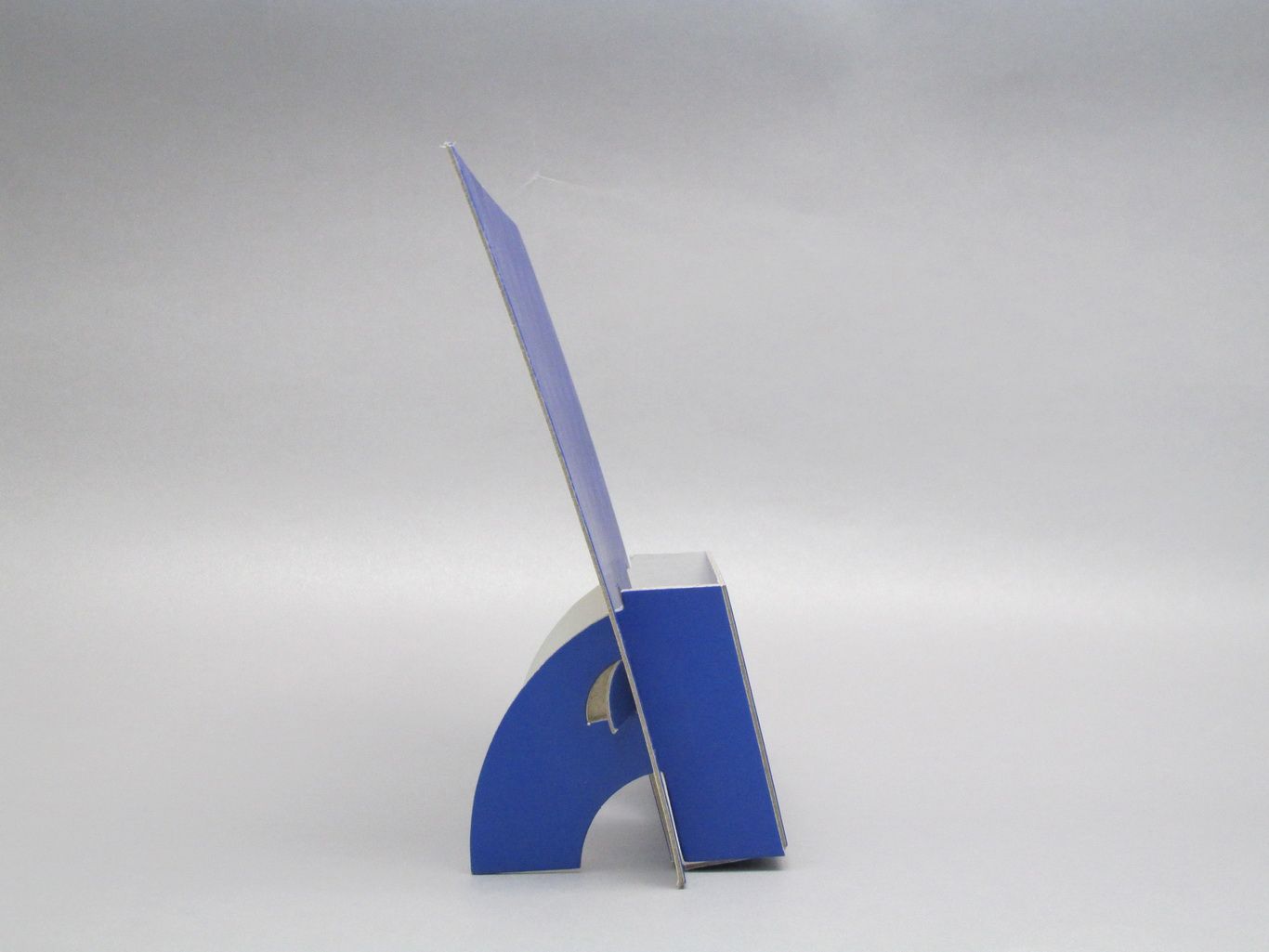 Коробки диспенсеры для листовок