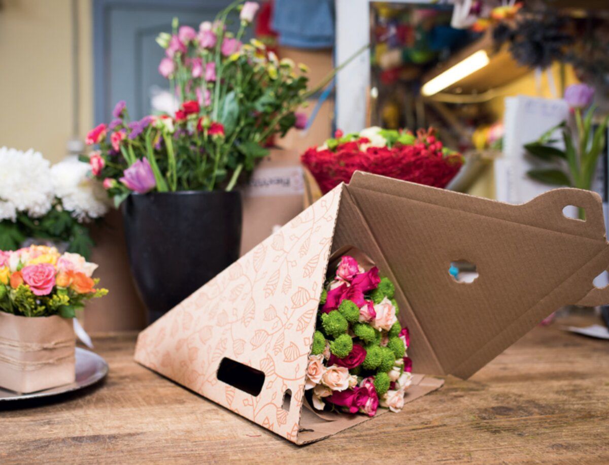 Коробки для транспортировки цветов