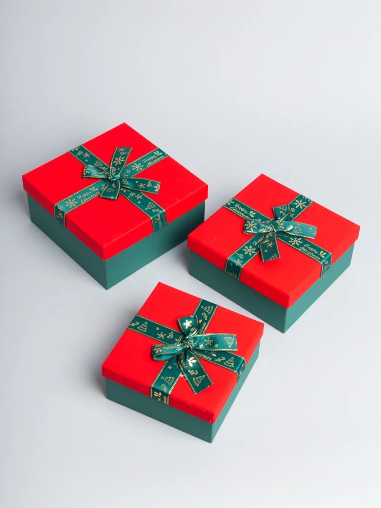 Квадратные картонные коробки