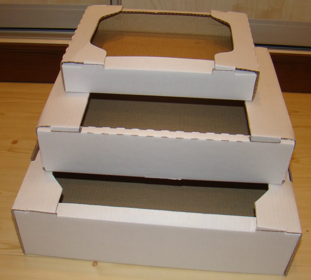 Лотки "телевизор"