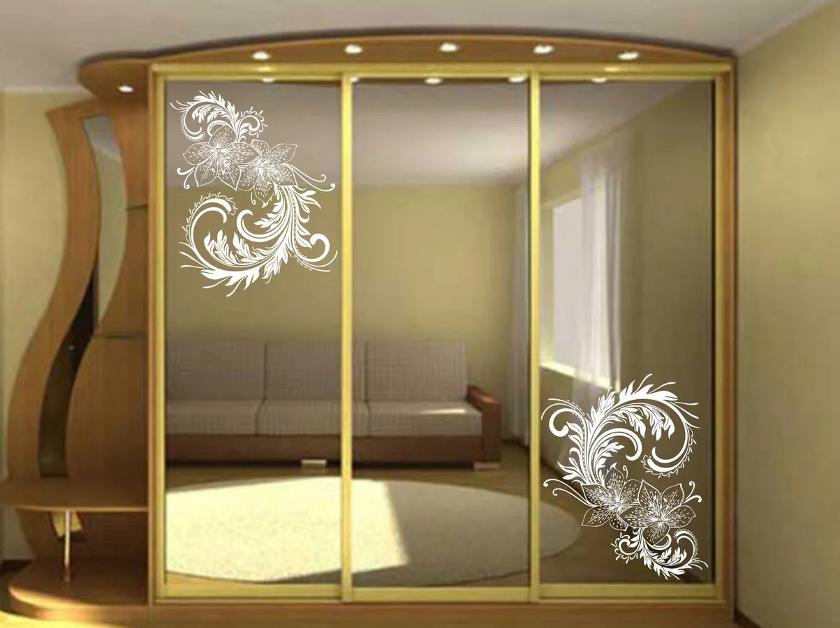 Печать наклеек на зеркало