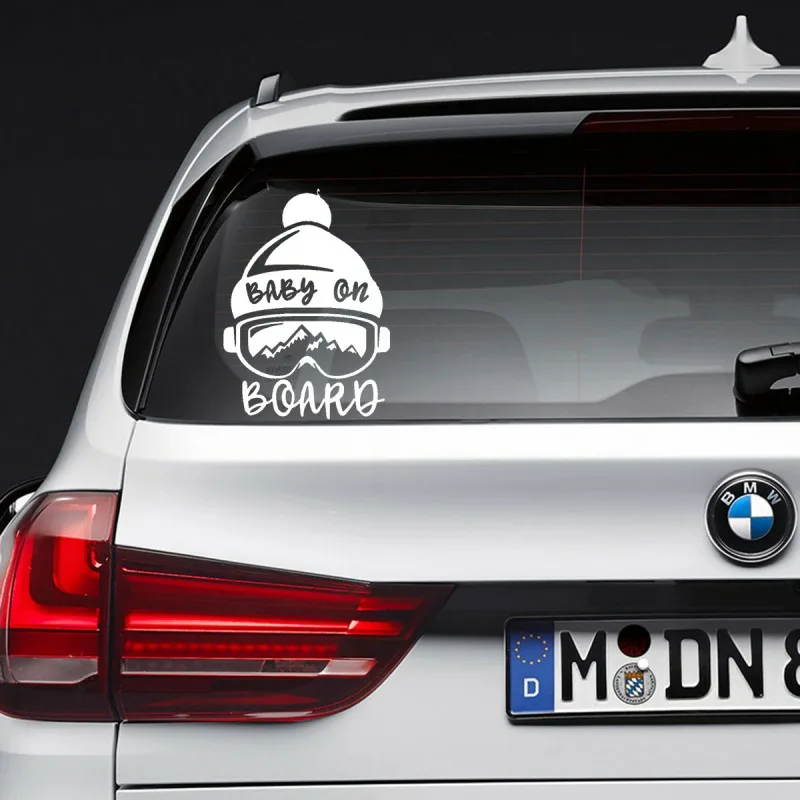 Печать наклеек ребенок в машине