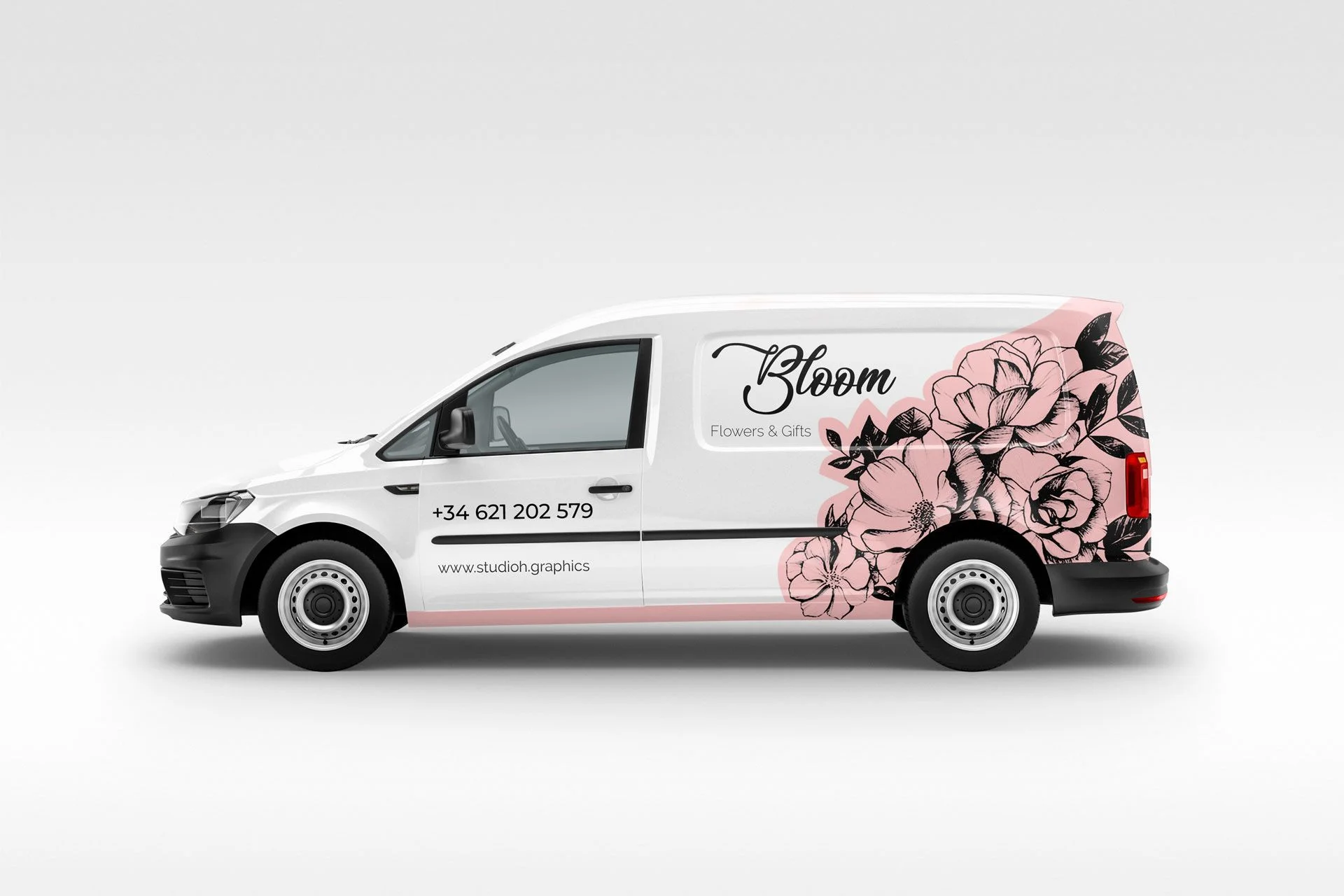 Печать рекламных наклеек на машину