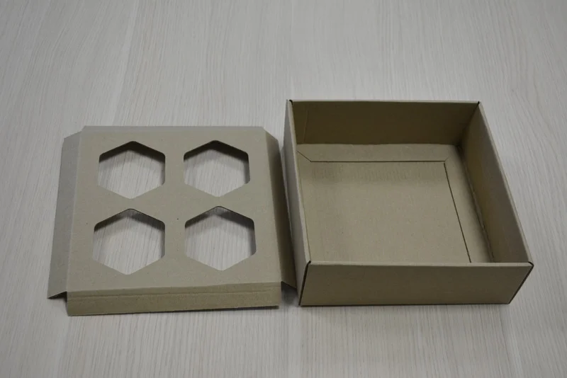 Упаковка с ложементом из картона