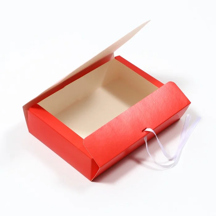 Упаковка со шнурками из картона