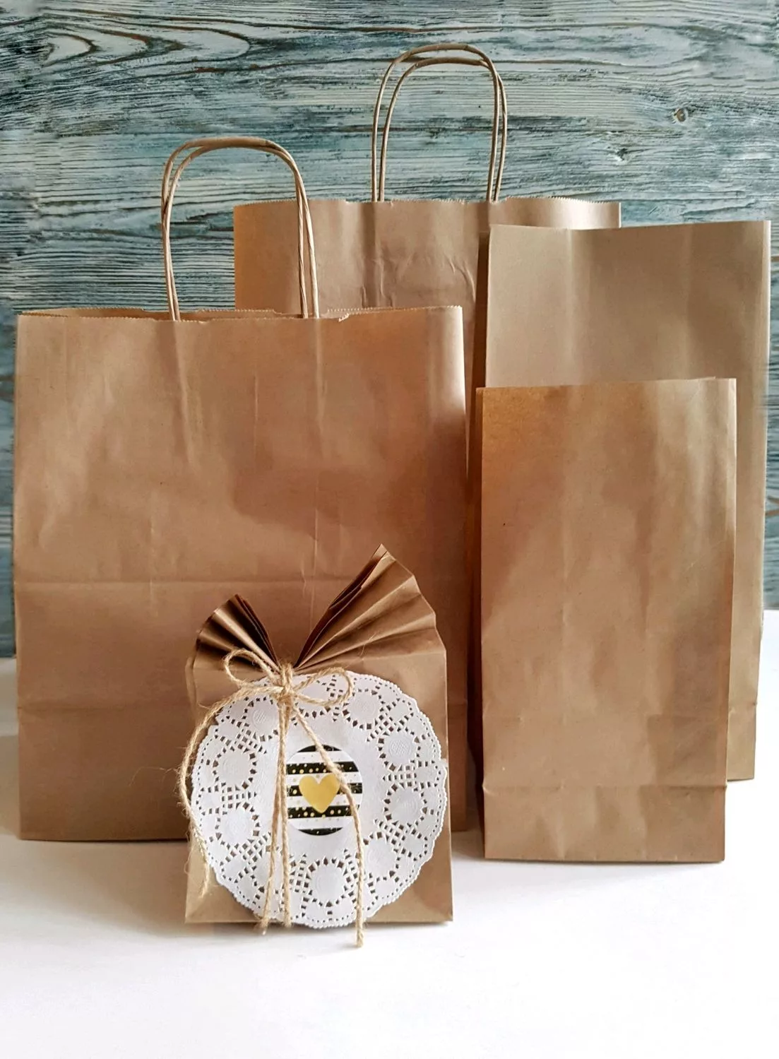 Печать наклеек подарок