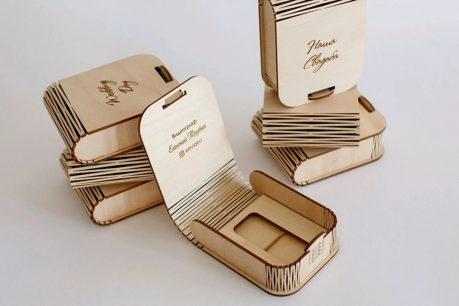 Деревянные футляры