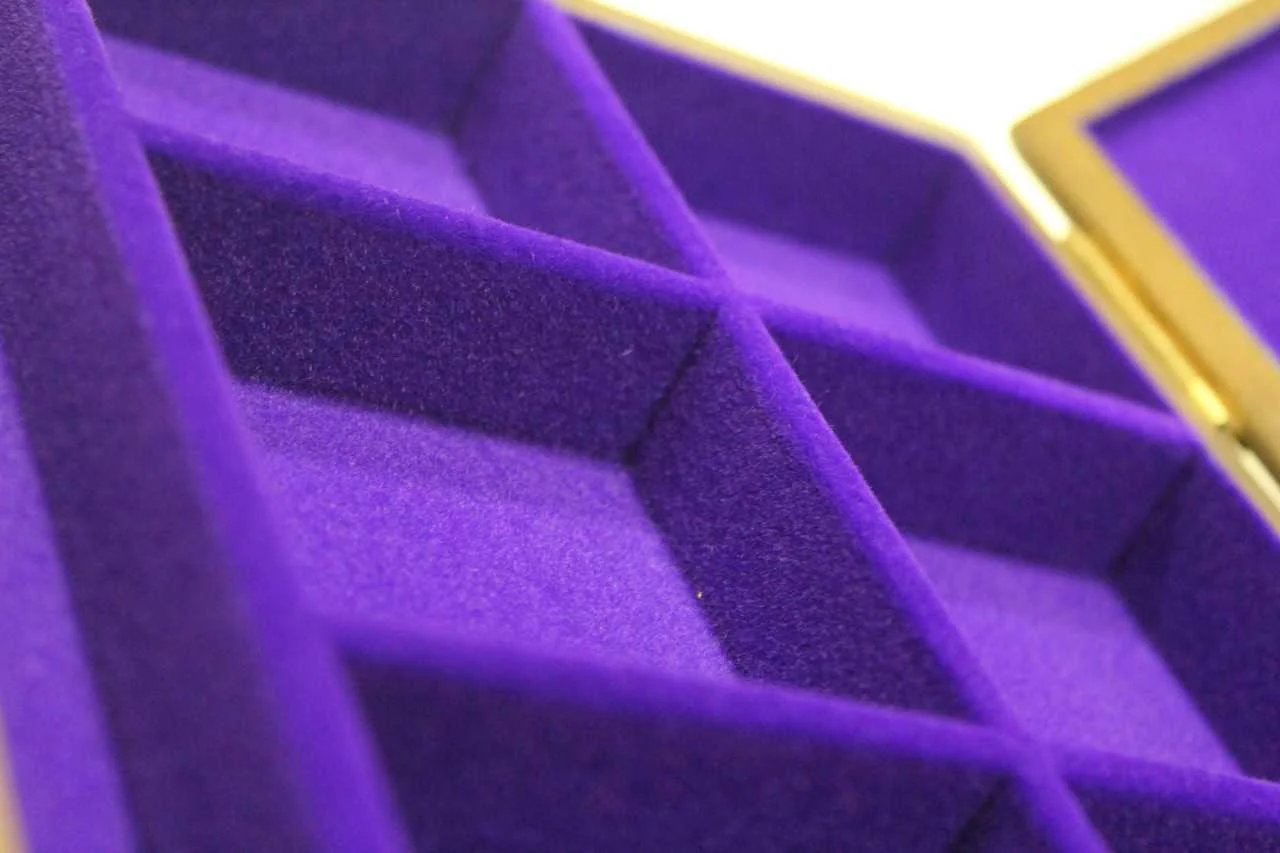 Флокированные формованные ложементы