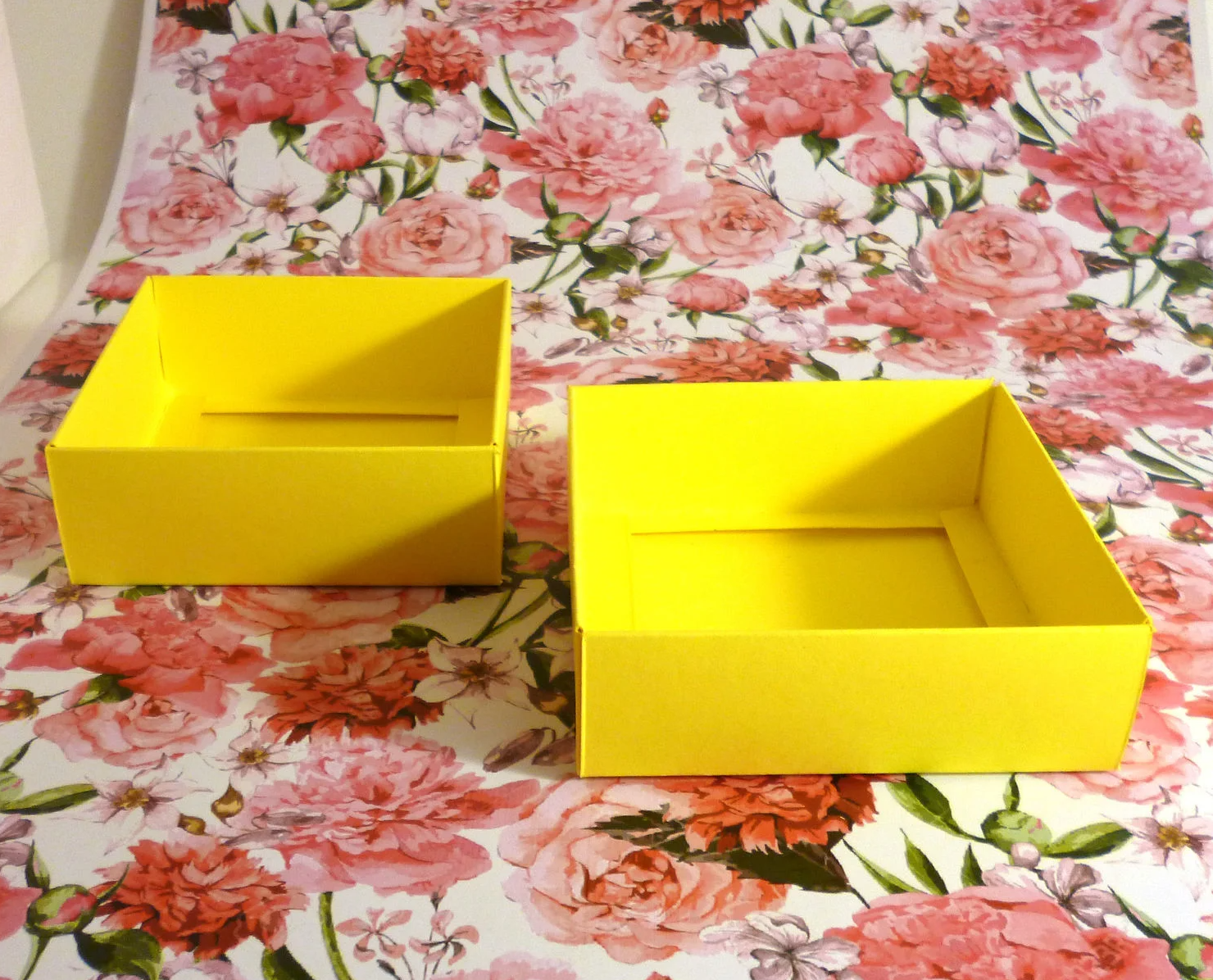 Коробки крышка-дно с внутренним бортом