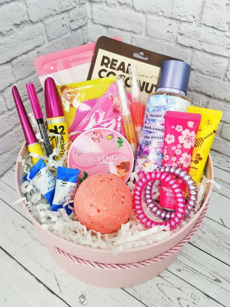 Коробки под косметические боксы